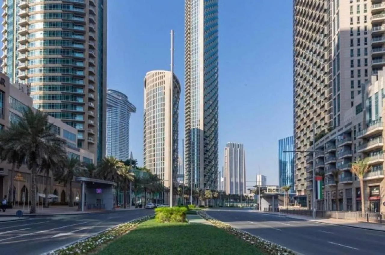 Cozy Urban Oasis 1Bedroom Apt At Standpoint Tower ドバイ アラブ首長国連邦